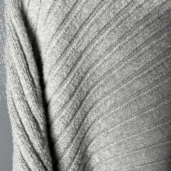 Anthropology MOTH Grey ribbed turtleneck sweater size small - Picture 4 of 11